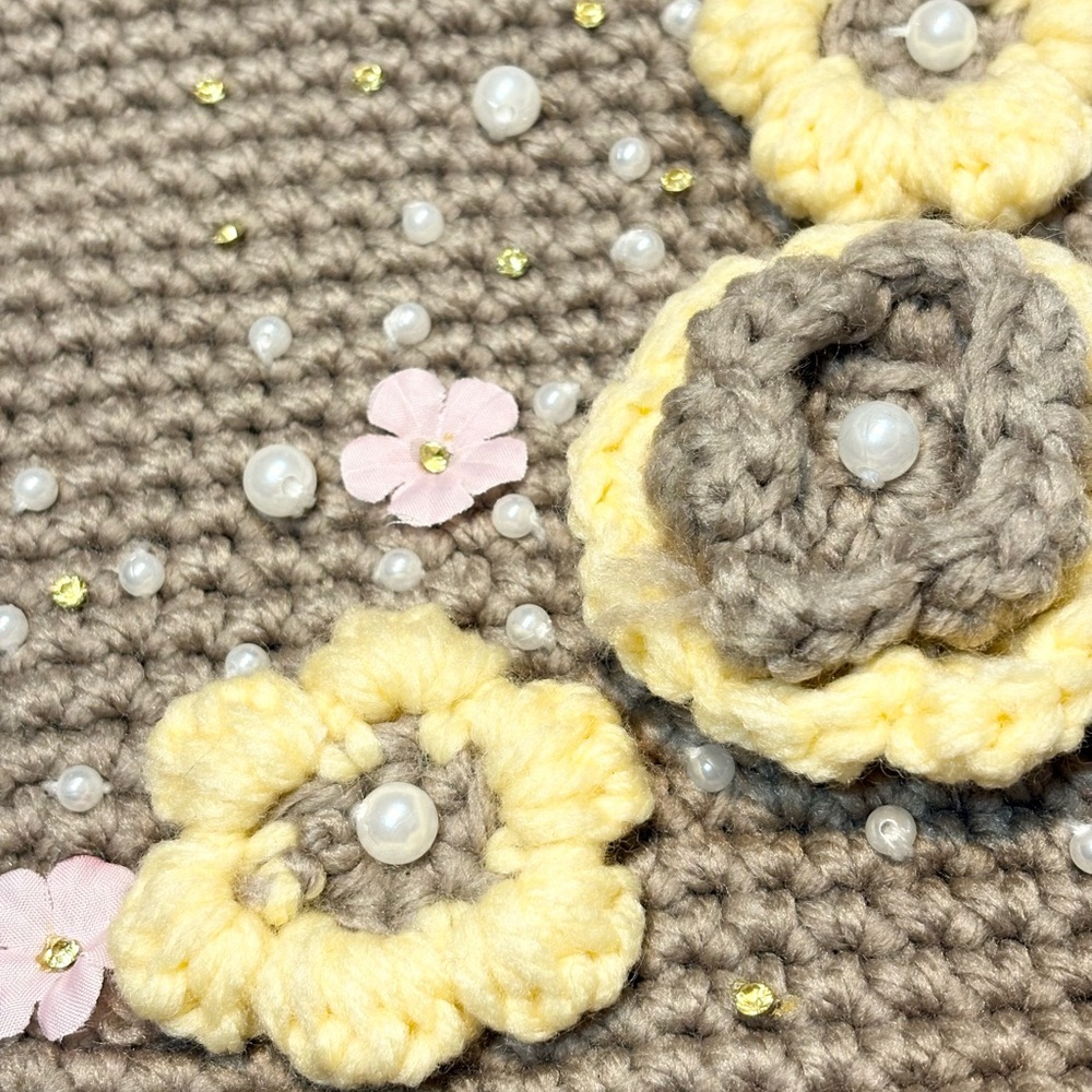 Handmade Crochet Tan backpack flowers - Picture 6 of 9